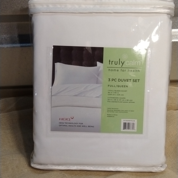 Truly Calm Antimicrobial and Anti-Odor 3 Piece Full/Queen Duvet Set - White - Picture 3 of 7